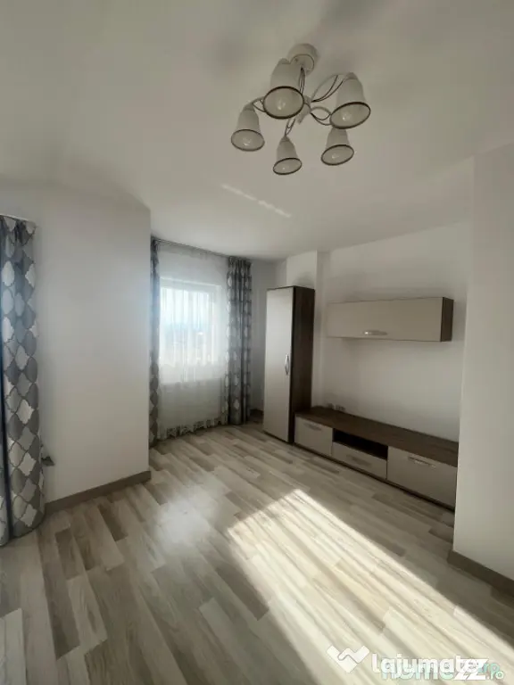Apartament 3 camere , bloc nou , Radauti