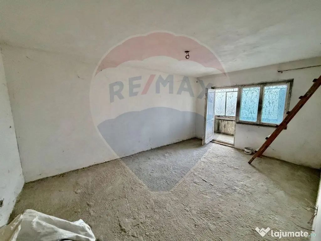 Apartament cu 4 camere
