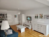 Apartament 2 camere cu curte, complet renovat & mobilat –