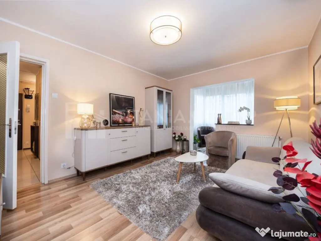 Apartament modern cu 3 camere, etaj 1, comision 0 - Zona ...