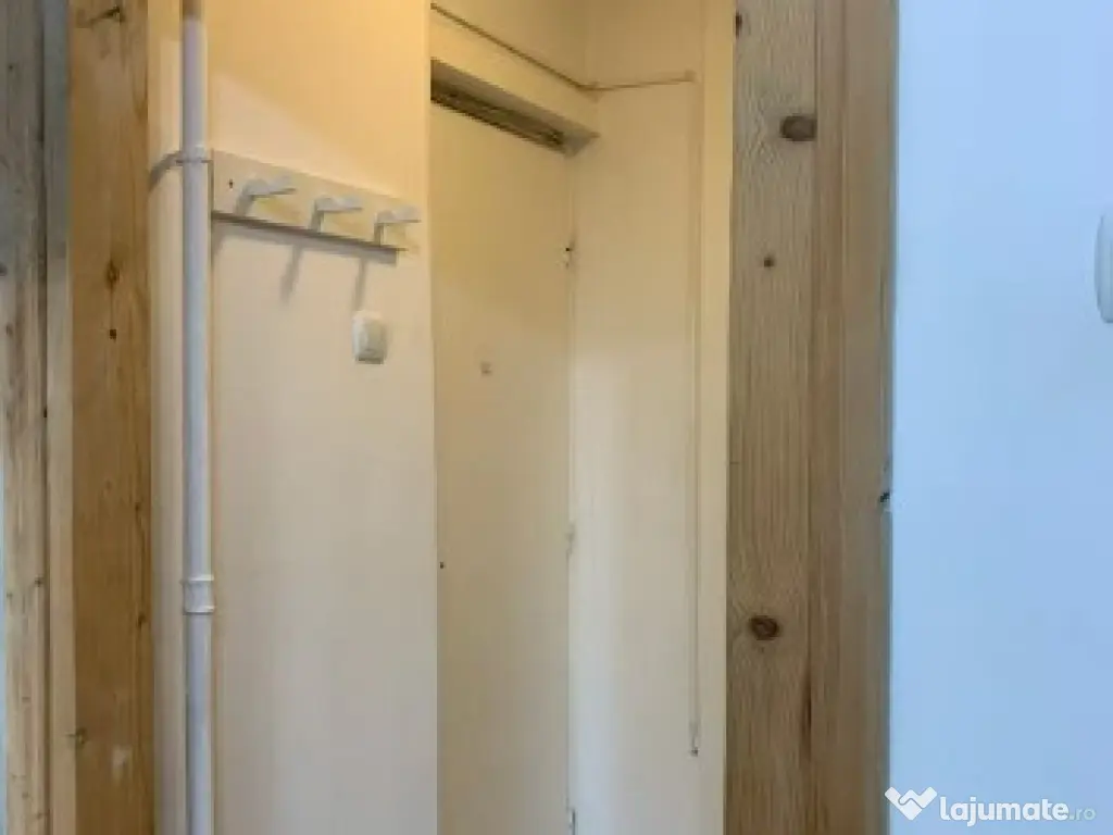 Garsonieră pe Strada Armenească – fără risc seismic, bloc reabilitat!