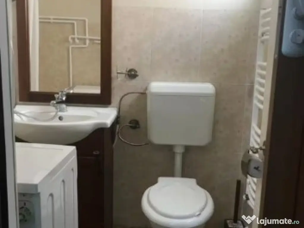 Garsonieră pe Strada Armenească – fără risc seismic, bloc reabilitat!