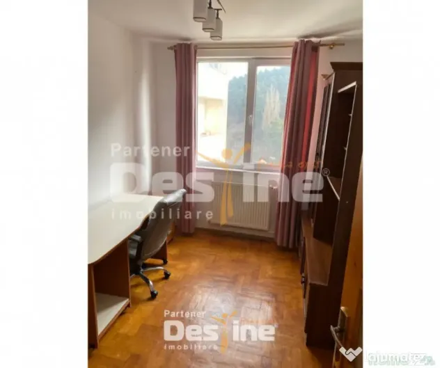 Apartament 4 camere 65mp central cu parcare 74.000€
