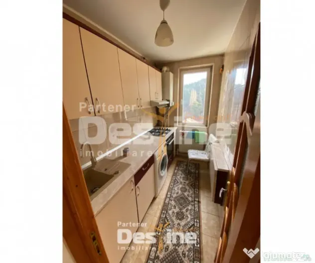 Apartament 4 camere 65mp central cu parcare 74.000€