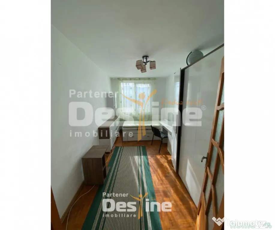 Apartament 4 camere 65mp central cu parcare 74.000€