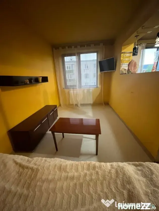 Apartament 3 camere et 3, Plopilor