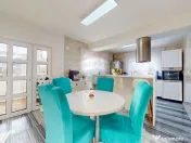 Casă/Vilă individuală | P+E+M | Teren 1075 mp | Cristian 