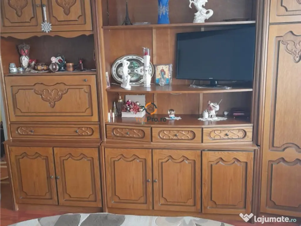 Apartament Etaj 2 zona Sagului