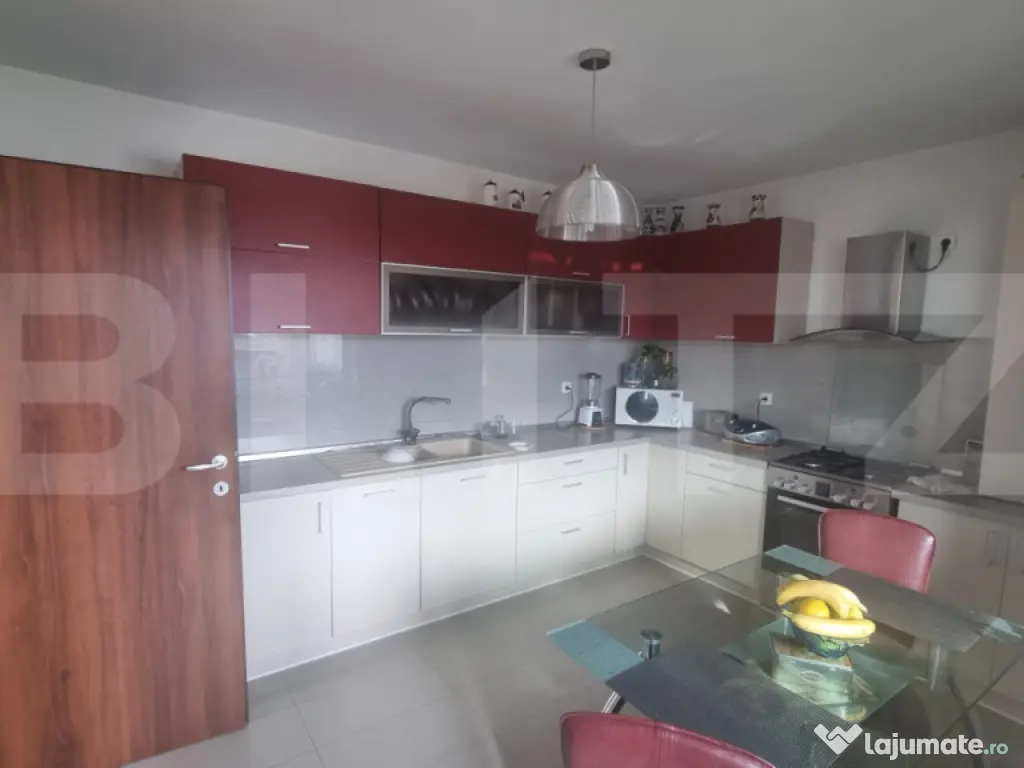 Apartament 3 camere | 90 mp utili + terasă 10 mp | Garaj |