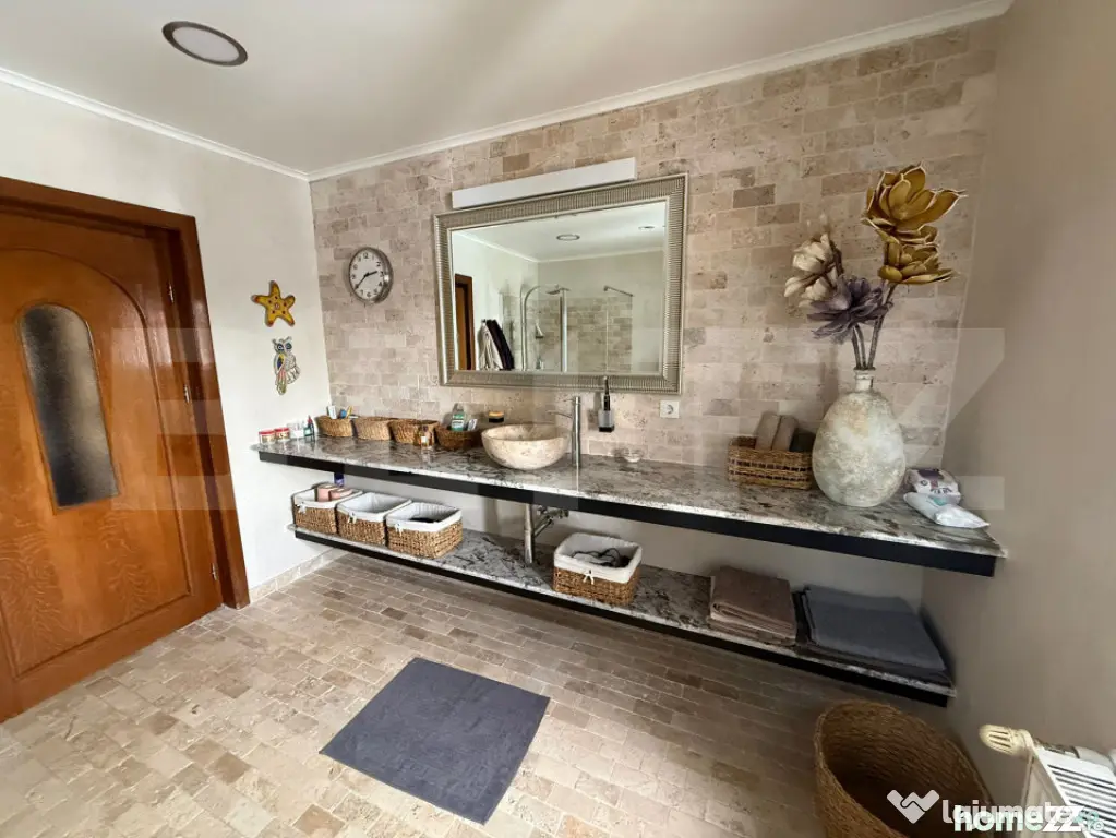Casa individuala de lux, 410 mp + teren 2760 mp - Campina Mu - Campina (Prahova)