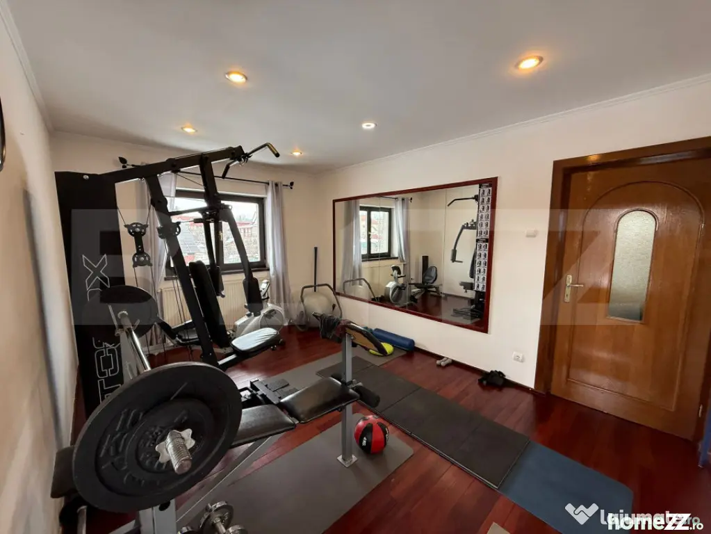 Casa individuala de lux, 410 mp + teren 2760 mp - Campina Mu - Campina (Prahova)