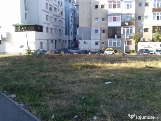 Vand inchiriez teren (863 MP sau 432 MP), central, Casa Tineretului