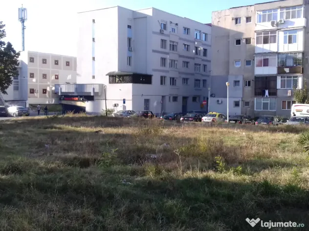 Vand inchiriez teren (863 MP sau 432 MP), central, Casa Tineretului
