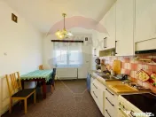 Apartament spațios la casă – 2 camere + balcon | Laza... 