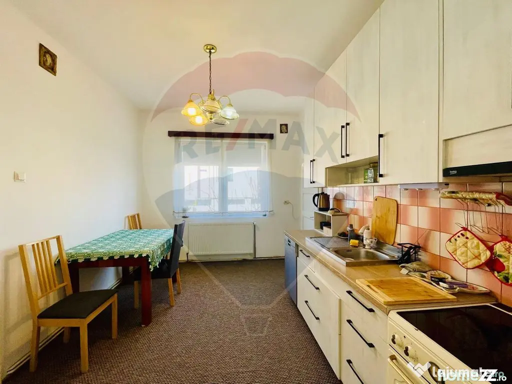 Apartament spațios la casă – 2 camere + balcon | Laza...