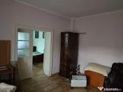 Casa Pietroasa -Bihor central,sosea , gaz, 2500 teren, dublu front 