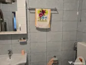 Casa Pietroasa -Bihor central,sosea , gaz, 2500 teren, dublu front 