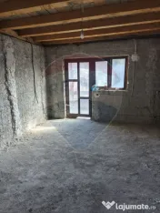 Casă / Vilă cu 5 camere de vânzare în zona Poiana Tap... 