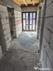 Casă / Vilă cu 5 camere de vânzare în zona Poiana Tap... 