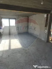 Casă / Vilă cu 5 camere de vânzare în zona Poiana Tap... 