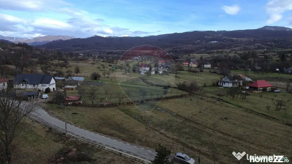 Teren intravilan de vanzare Șurdești