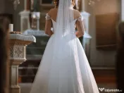 Vand rochie de mireasa 