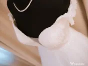 Vand rochie de mireasa 