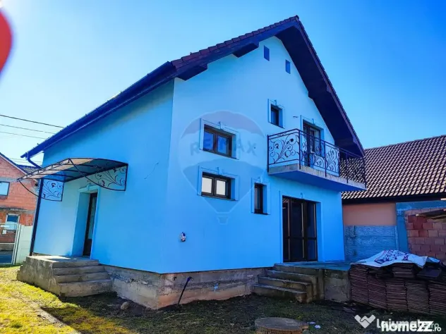 Casă / Vilă cu 5 camere de vânzare