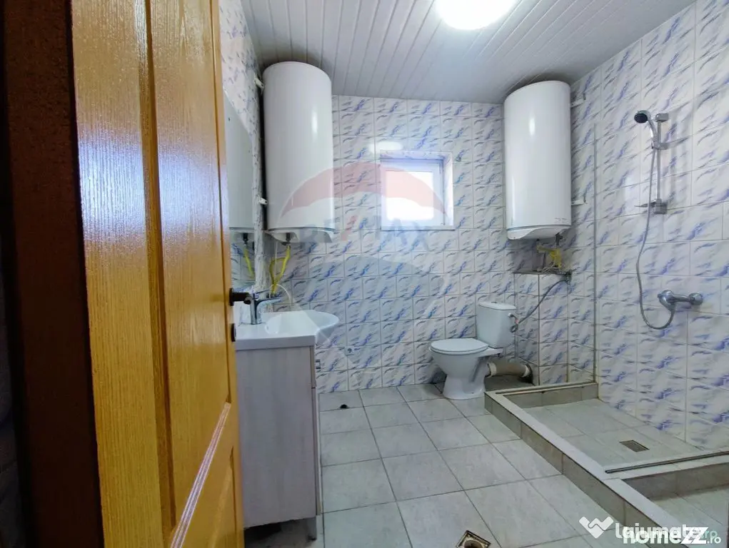 Casă / Vilă cu 5 camere de vânzare