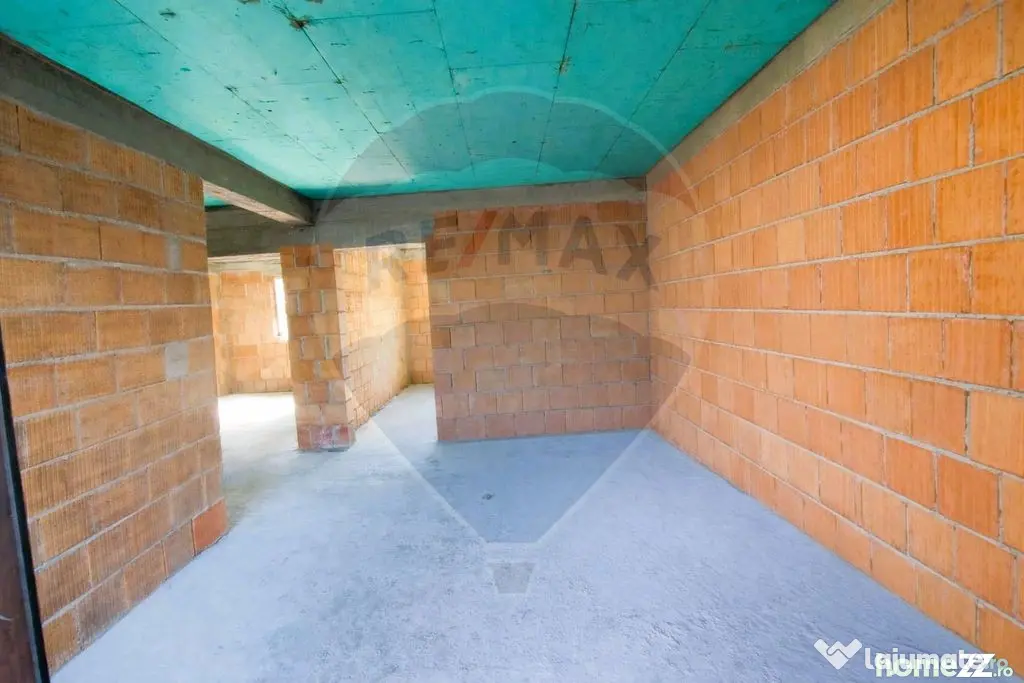 Casă / Vilă cu 5 camere de vânzare