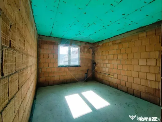 Casă / Vilă cu 5 camere de vânzare