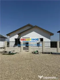 Vila p pod 4 camere finisata Bufltea Petuniei