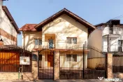 Casa in Pitesti langă pădurea Trivale 