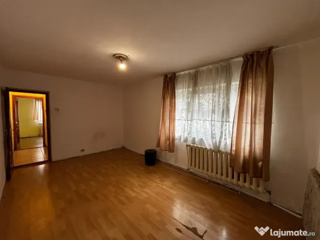 Dobrogei, 2 camere, decom., etaj 1