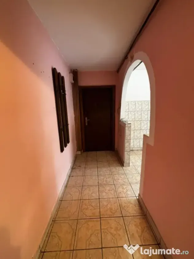 Dobrogei, 2 camere, decom., etaj 1