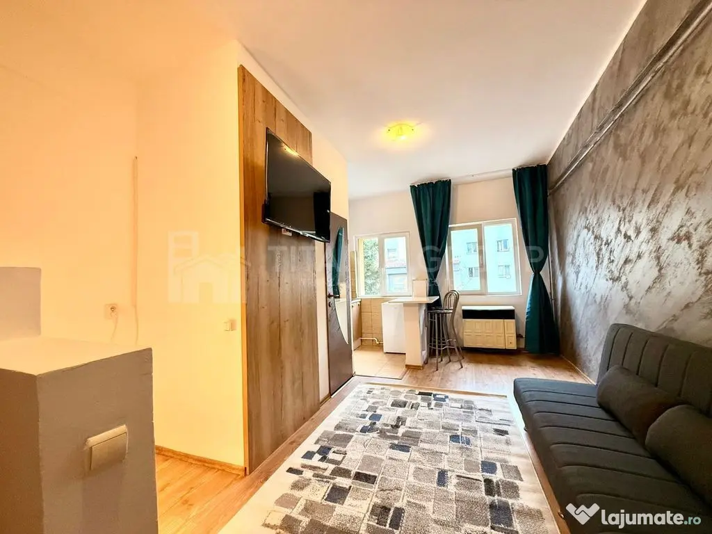 Garsoniera cocheta, mobilata si utilata - langa Afi Mall