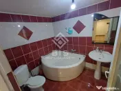 Apartament la casa 3 camere, 70mp 