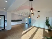 Casă / Vilă cu 4 camere de vânzare în zona Dedeman 