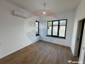 Casă / Vilă cu 4 camere de vânzare în zona Dedeman 