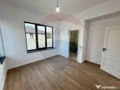 Casă / Vilă cu 4 camere de vânzare în zona Dedeman 