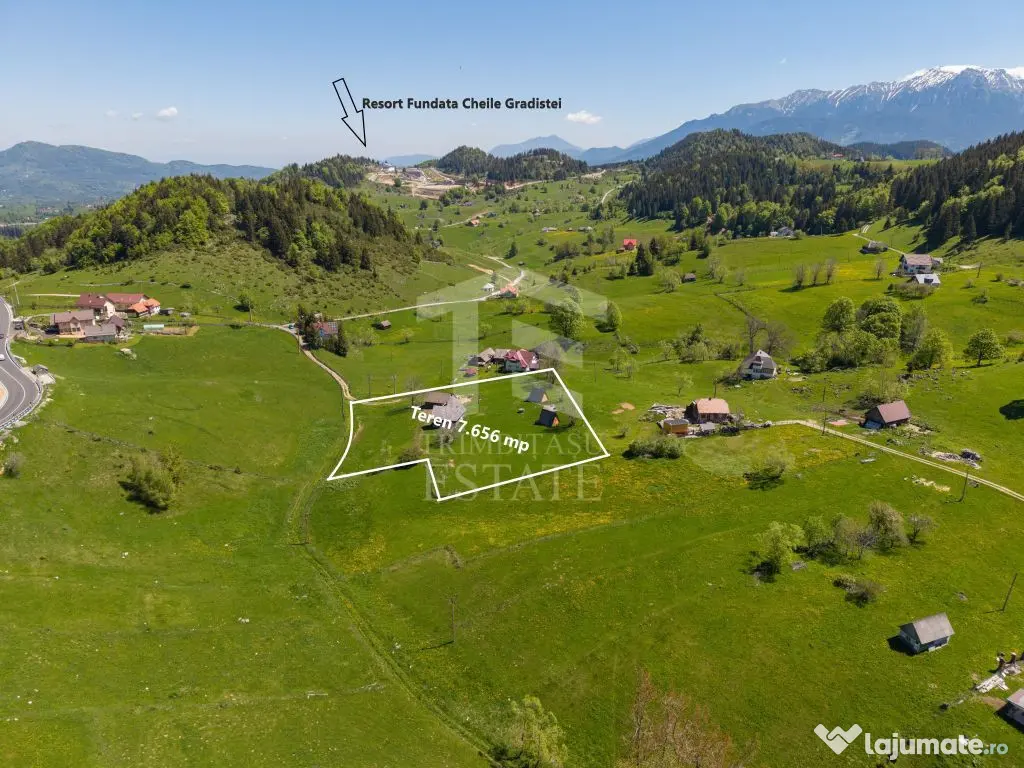 Fundata | Teren de vanzare | 7,656 mp + Cabane tip A Frame