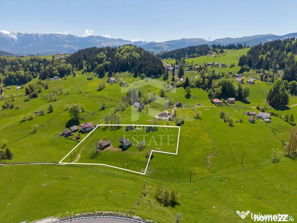 Fundata | Teren intravilan | 7,656 mp + Cabane tip A Frame - Fundata (Brasov)