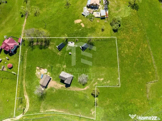 Fundata | Teren intravilan | 7,656 mp + Cabane tip A Frame - Fundata (Brasov)