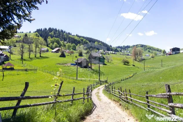 Fundata | Teren intravilan | 7,656 mp + Cabane tip A Frame - Fundata (Brasov)