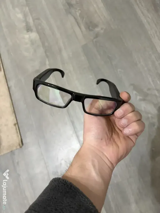 Ochelari cu cameră