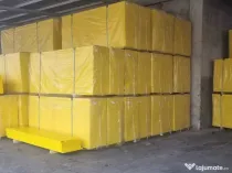 Panouri galbene pentru cofraje