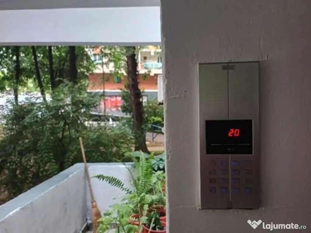 Piata sudului confort2 etaj 4 obregia