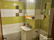 Apartament cu 3 camere ~ zona Brosteni / Colegiu ~ etaj 3 din 4 