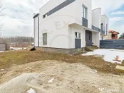 Casa Corbeanca P+1 cu 3 dormitoare si curte generoasa, teras 