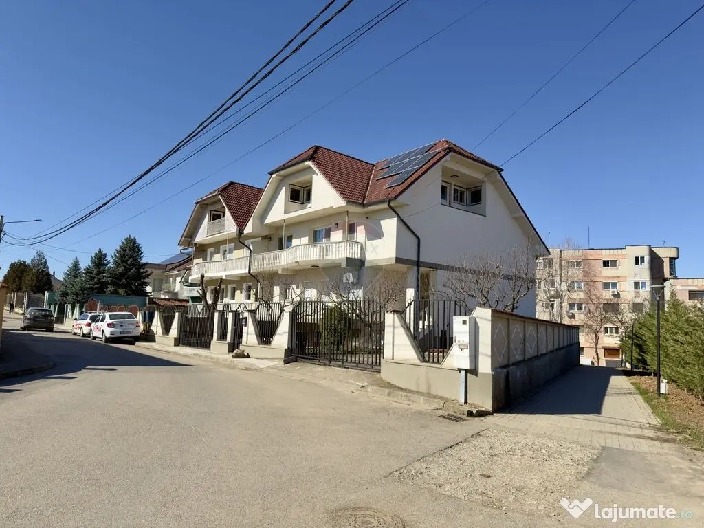 Casă / Vilă 8 camare cartier Beverly Hills Sanmartin